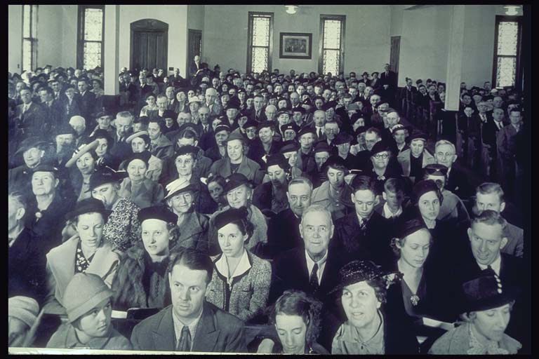 Huron City Church Congregation (LIFE photo, 1938)